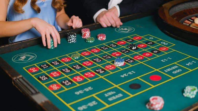 Luật chơi baccarat cho cược thủ mới 